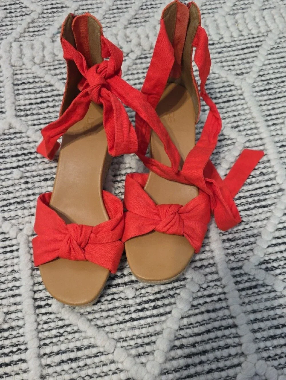 UGG Red Knot-Front Wedge Sandals